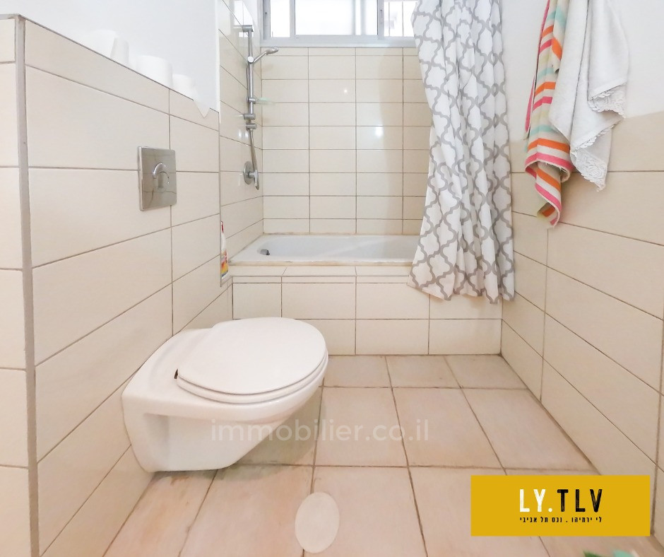 Apartamento 2 cômodos Tel Aviv Primeira linha de mar 804-IBL-111