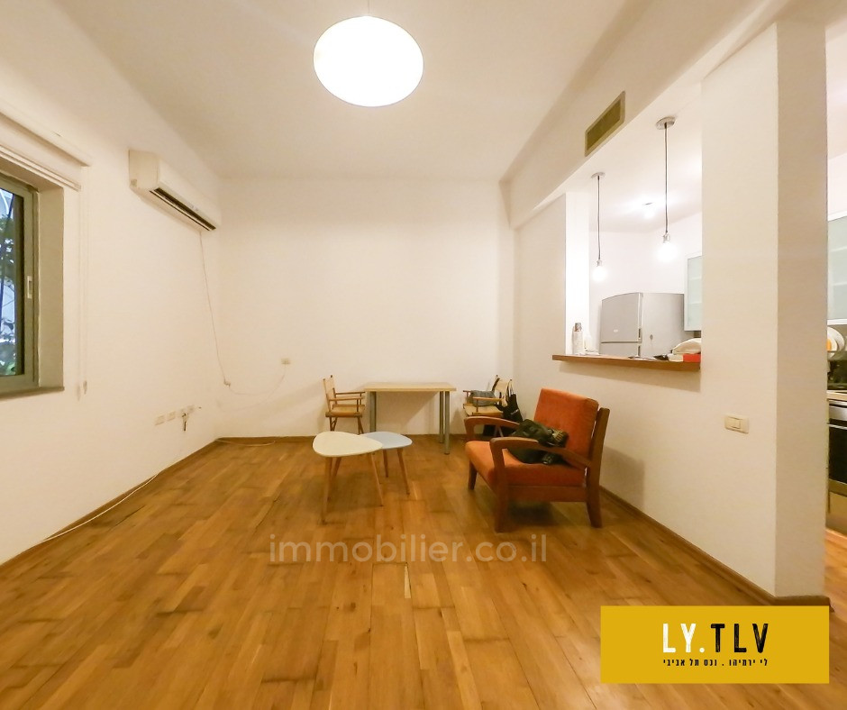 Apartamento 2 cômodos Tel Aviv Primeira linha de mar 804-IBL-111