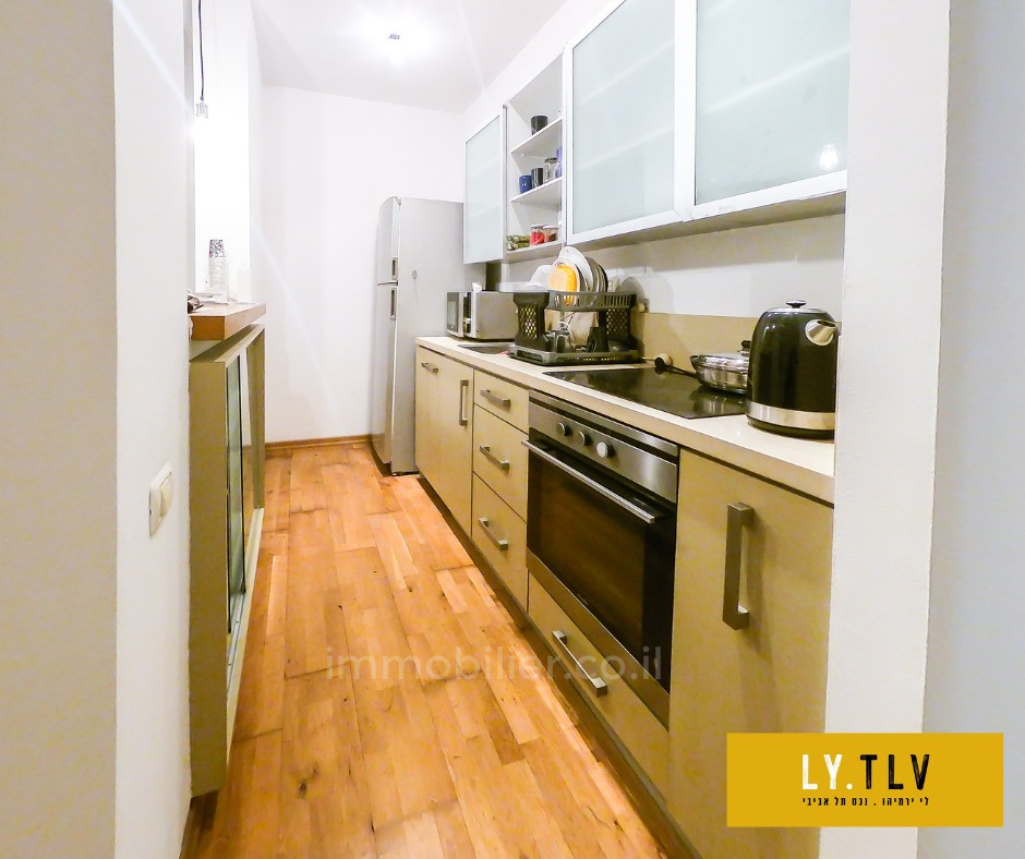 Apartamento 2 cômodos Tel Aviv Primeira linha de mar 804-IBL-111