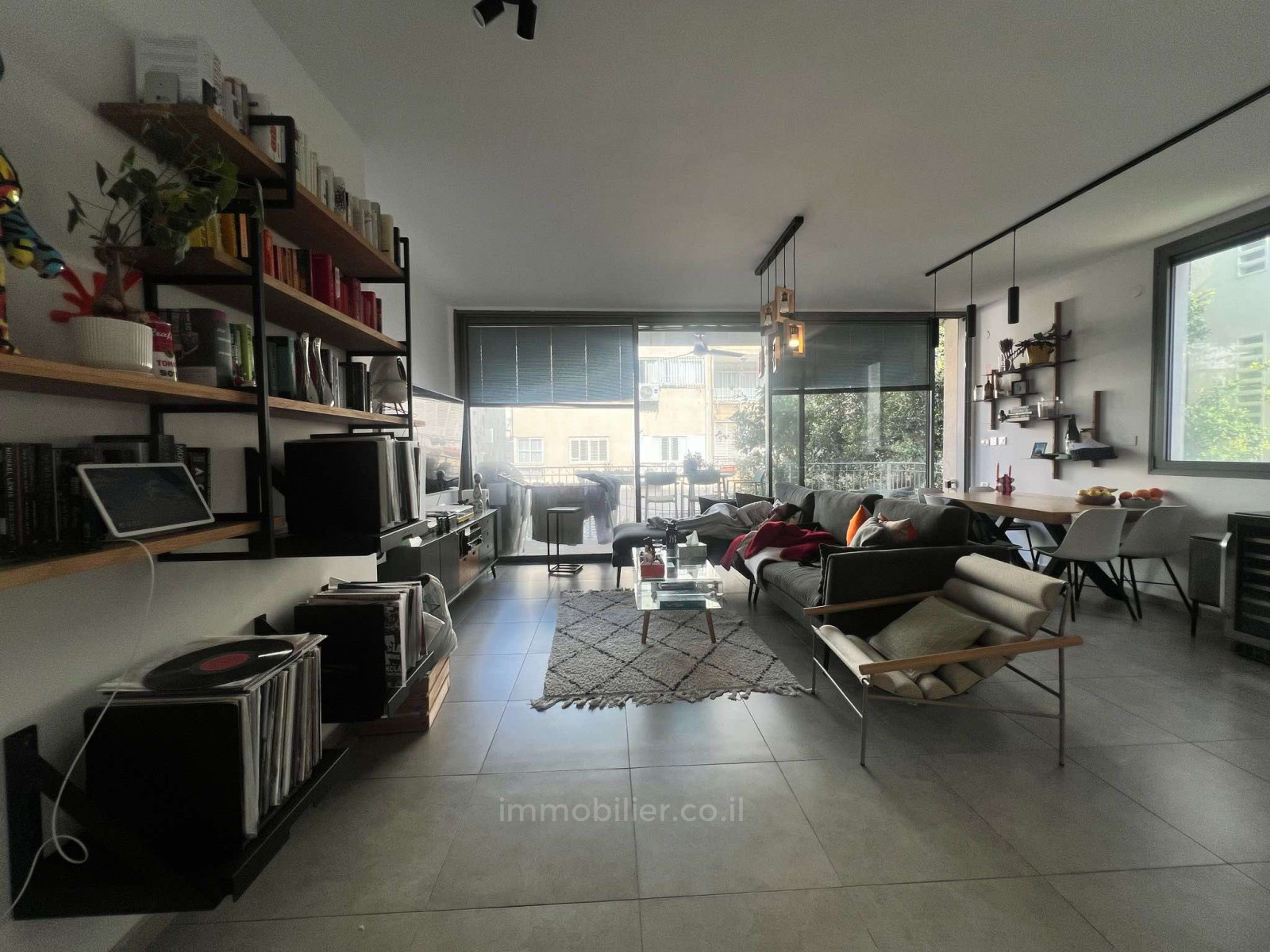 Apartamento 3 cômodos Tel Aviv Centro da cidade 804-IBL-11