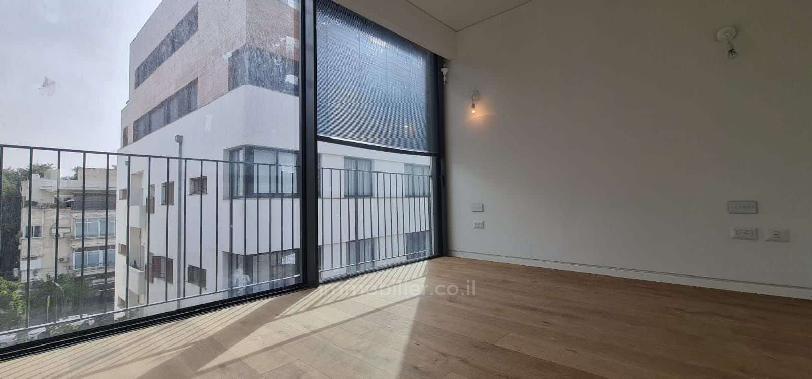 Apartamento 5 cômodos Tel Aviv Primeira linha de mar 804-IBL-12