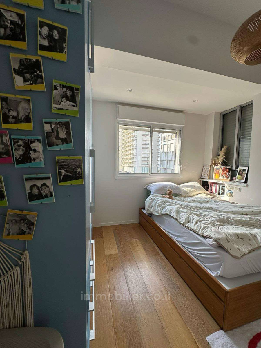 Apartamento 3 cômodos Tel Aviv Primeira linha de mar 804-IBL-14