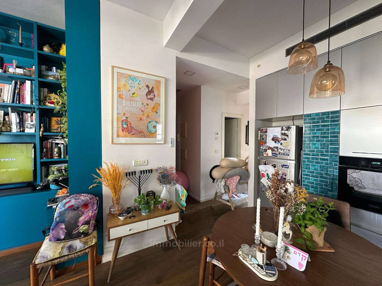 Apartamento 3 cômodos Tel Aviv Primeira linha de mar 804-IBL-14