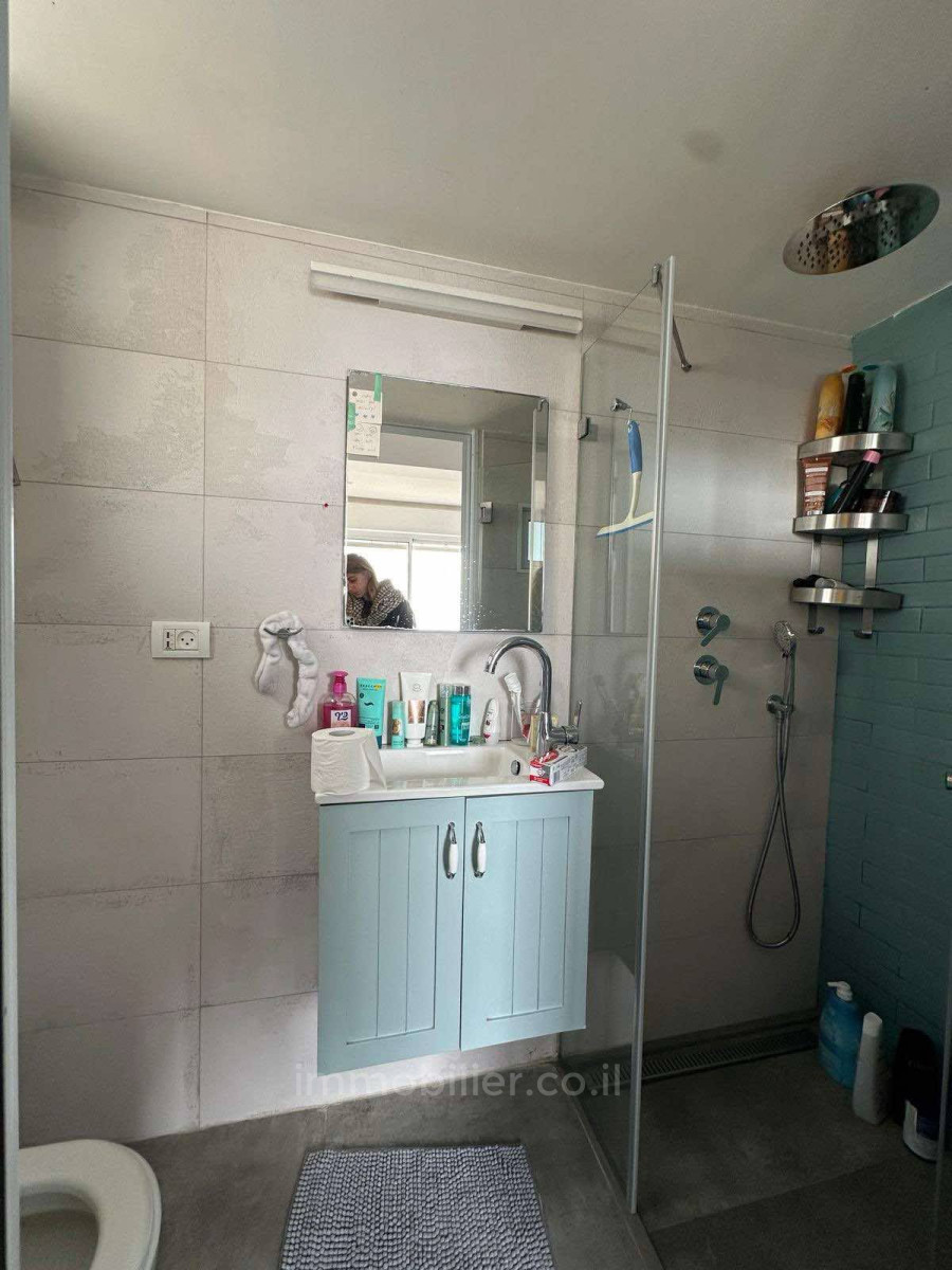 Apartamento 3 cômodos Tel Aviv Primeira linha de mar 804-IBL-14