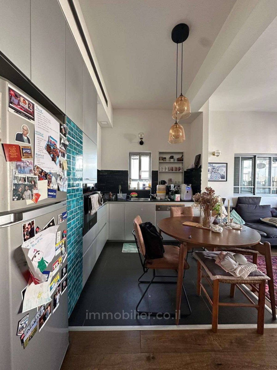 Apartamento 3 cômodos Tel Aviv Primeira linha de mar 804-IBL-14