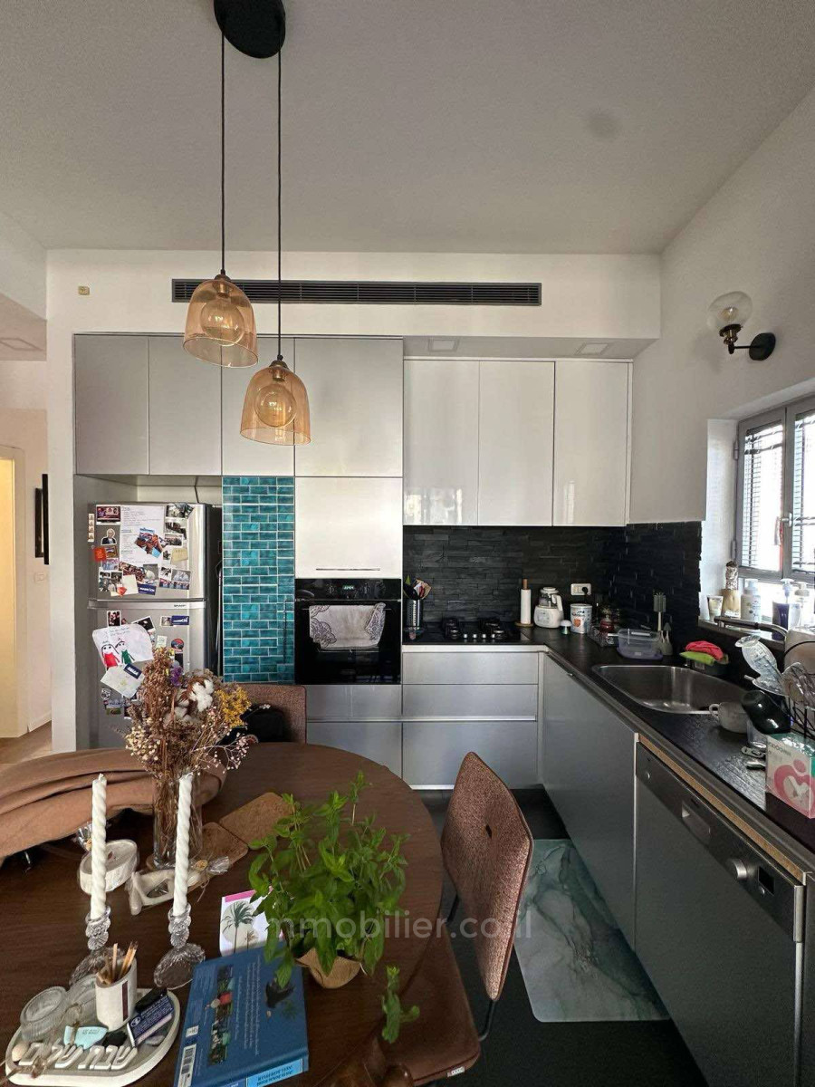 Apartamento 3 cômodos Tel Aviv Primeira linha de mar 804-IBL-15