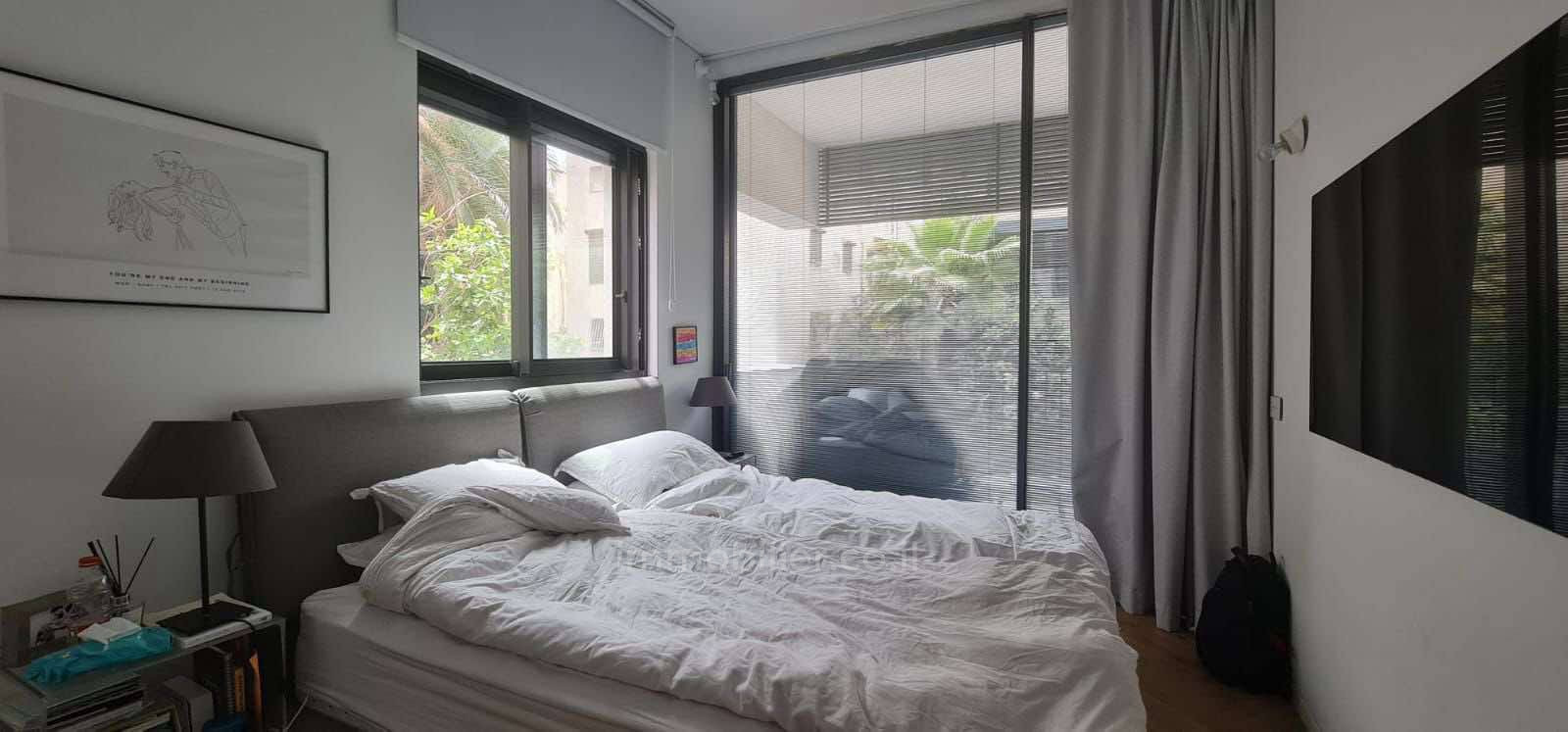 Apartamento 3 cômodos Tel Aviv Primeira linha de mar 804-IBL-17