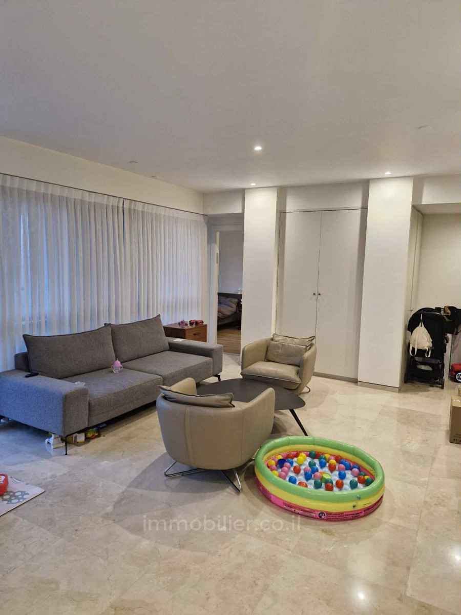  3.5 cômodos Tel Aviv Park Tzameret 804-IBL-25