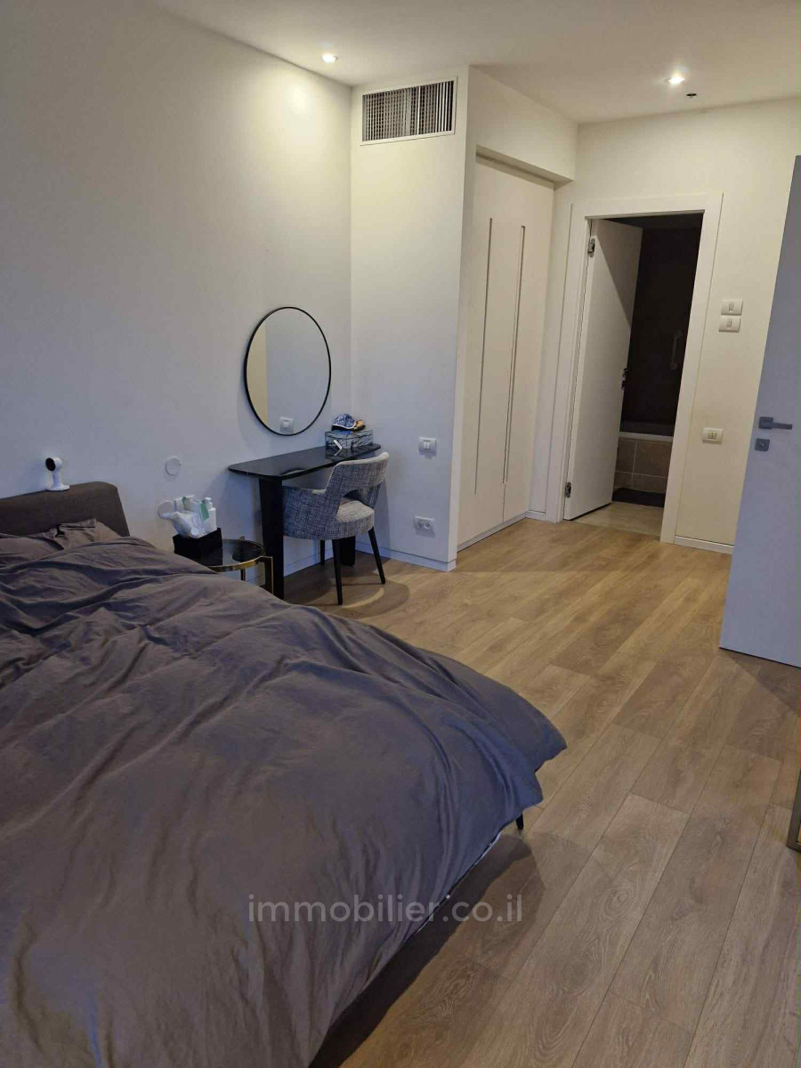  3.5 cômodos Tel Aviv Park Tzameret 804-IBL-25