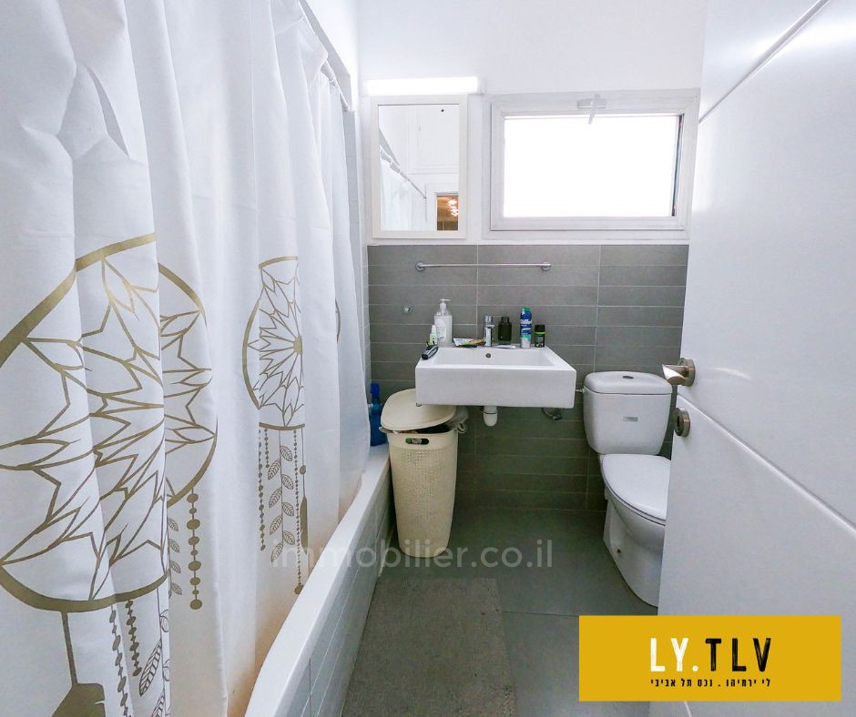 Apartamento 2 cômodos Tel Aviv Lev Tel-Aviv 804-IBL-27