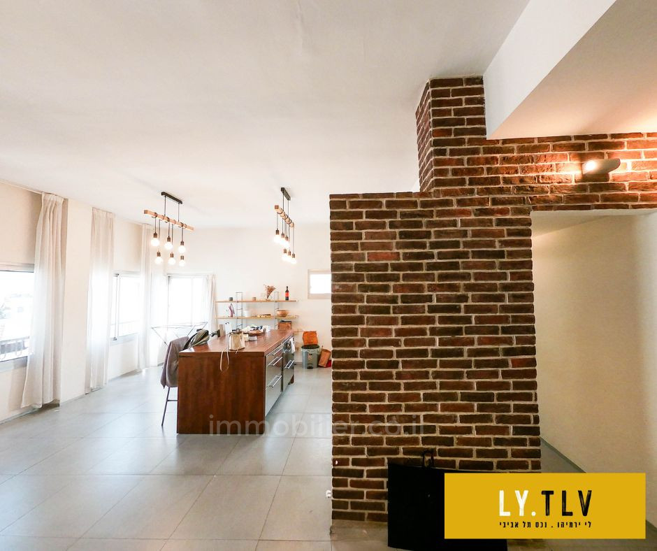 Apartamento 2 cômodos Tel Aviv Lev Tel-Aviv 804-IBL-27