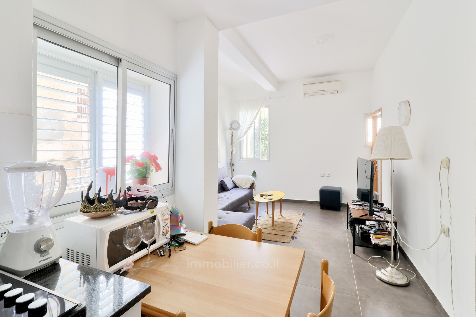 Apartamento 2 cômodos Tel Aviv Primeira linha de mar 804-IBL-28