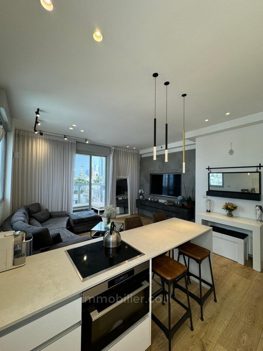 Apartamento 3 cômodos Tel Aviv Centro da cidade 804-IBL-31