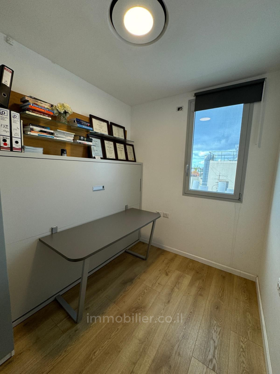 Apartamento 3 cômodos Tel Aviv Centro da cidade 804-IBL-31