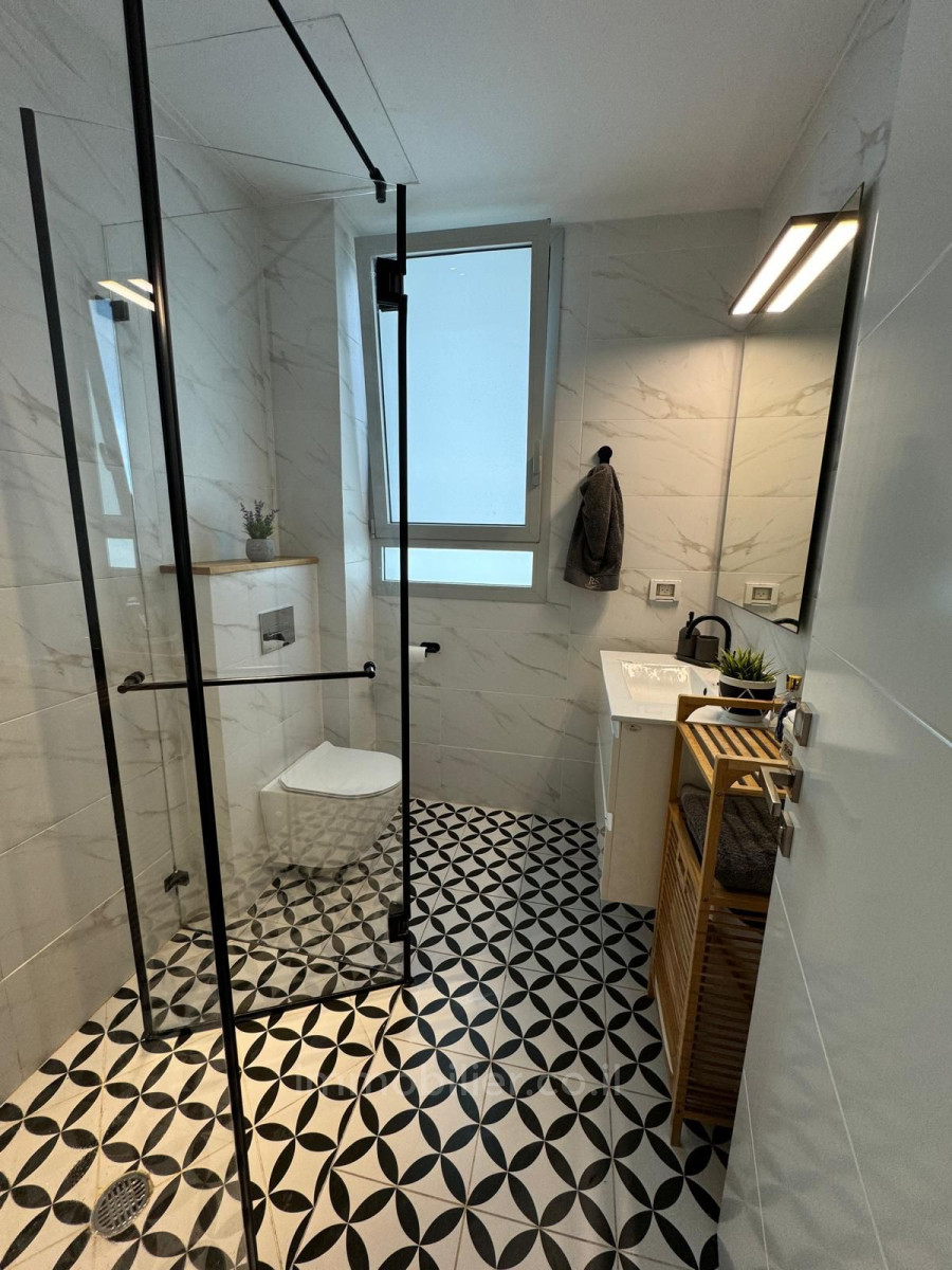 Apartamento 3 cômodos Tel Aviv Centro da cidade 804-IBL-31