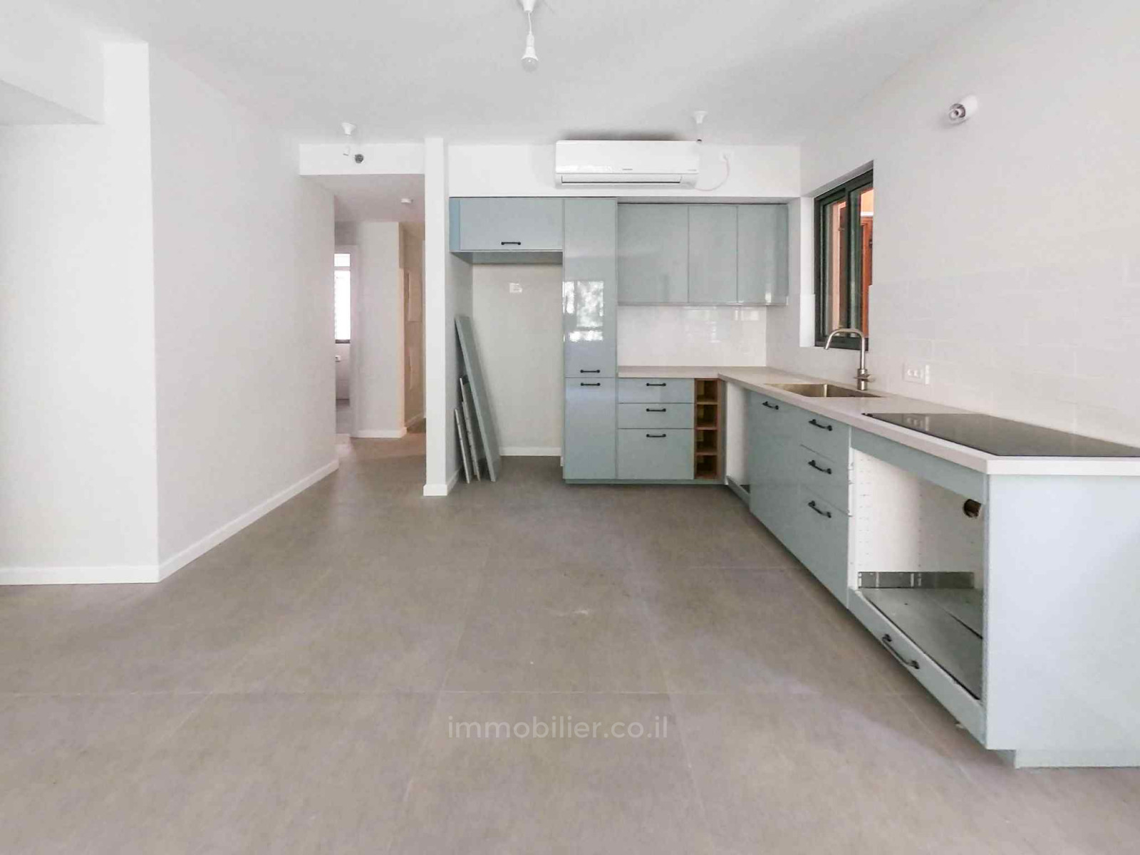 Apartamento 4 cômodos Tel Aviv Lev Tel-Aviv 804-IBL-38