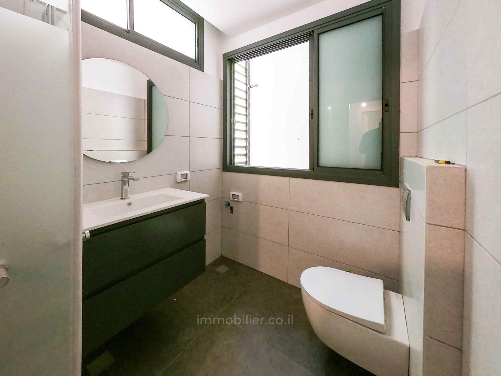 Apartamento 4 cômodos Tel Aviv Lev Tel-Aviv 804-IBL-38