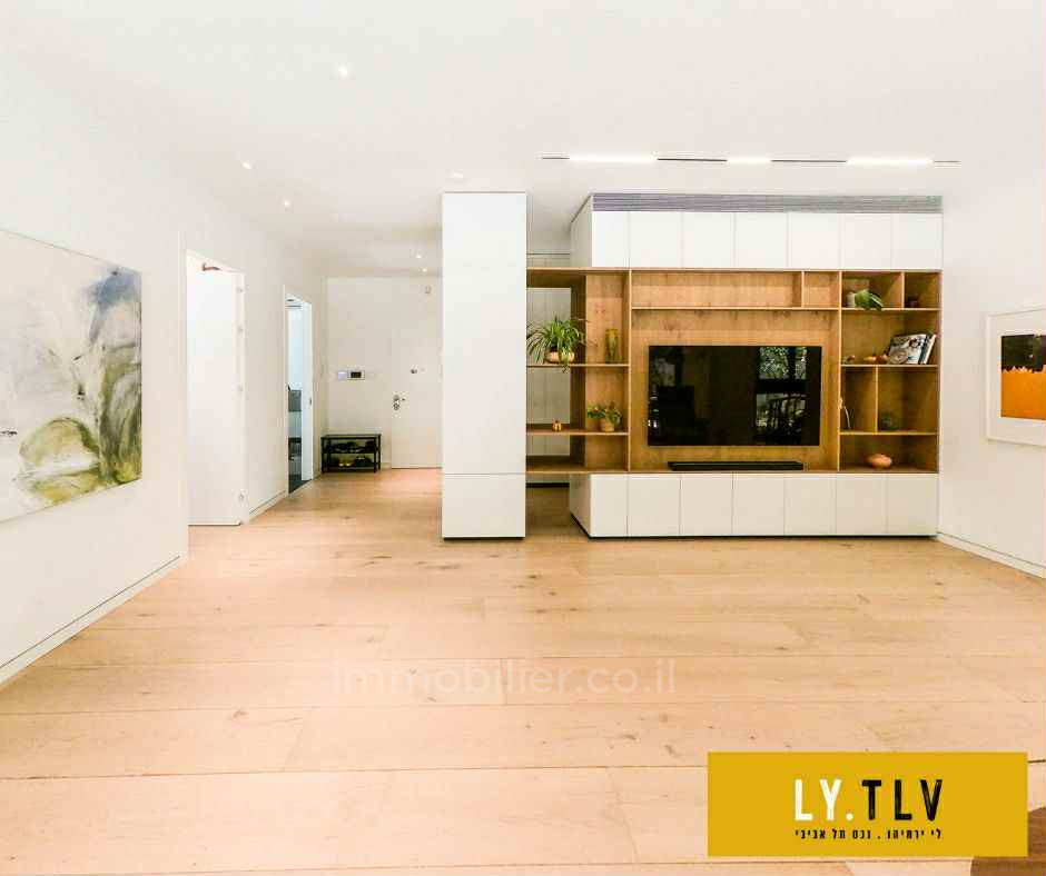 Apartamento garden 5 cômodos Tel Aviv Primeira linha de mar 804-IBL-41