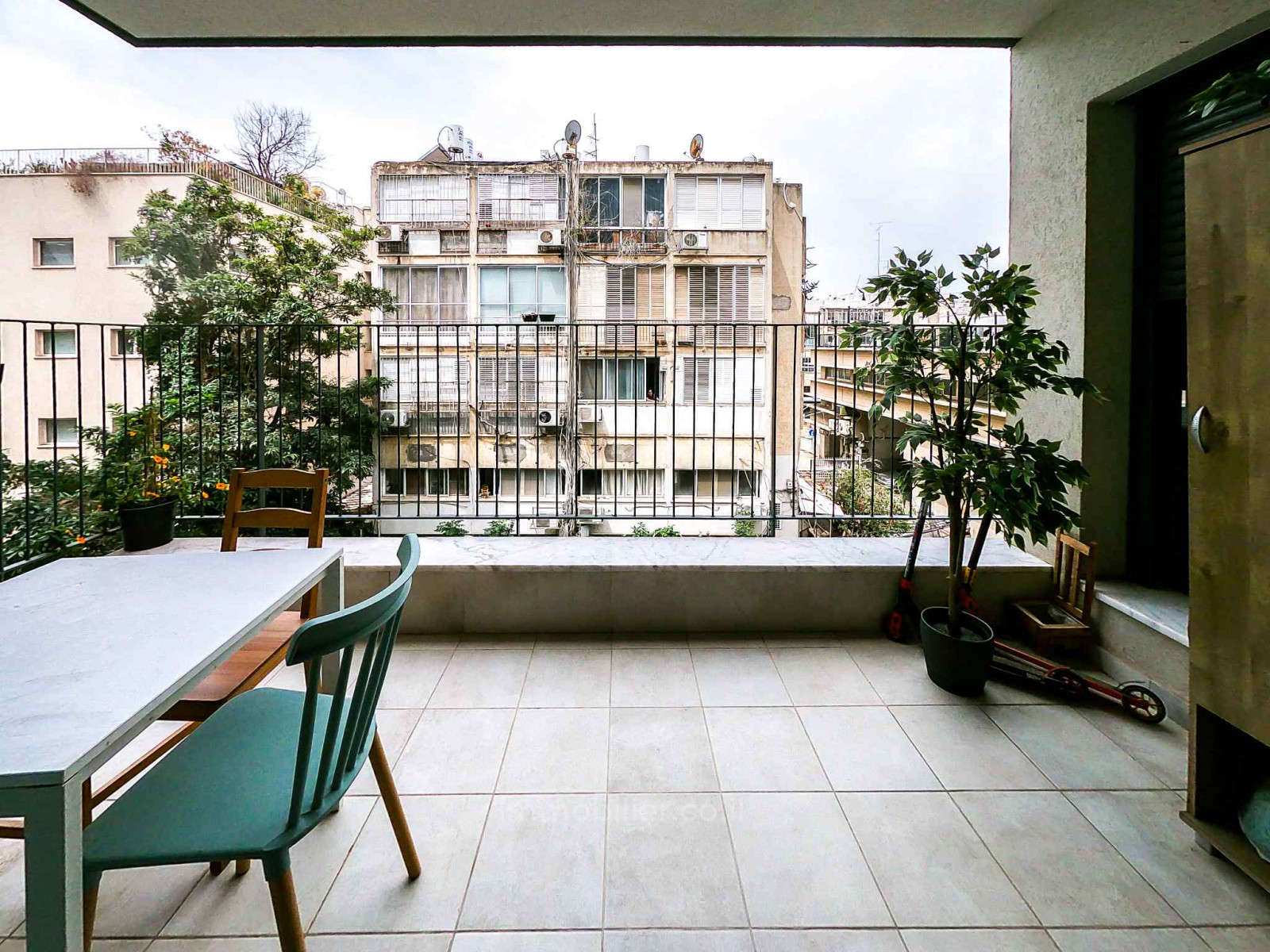 Apartamento 3 cômodos Tel Aviv Habima 804-IBL-43