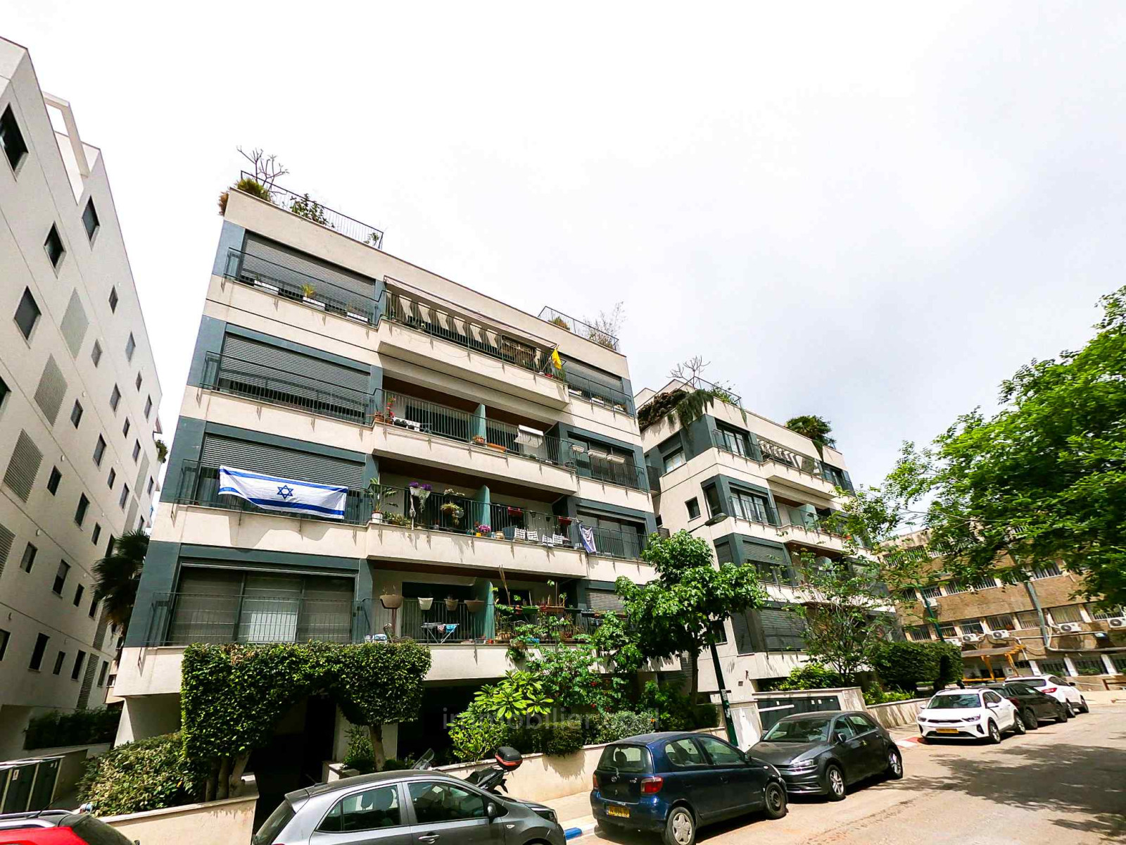 Apartamento 3 cômodos Tel Aviv Habima 804-IBL-43