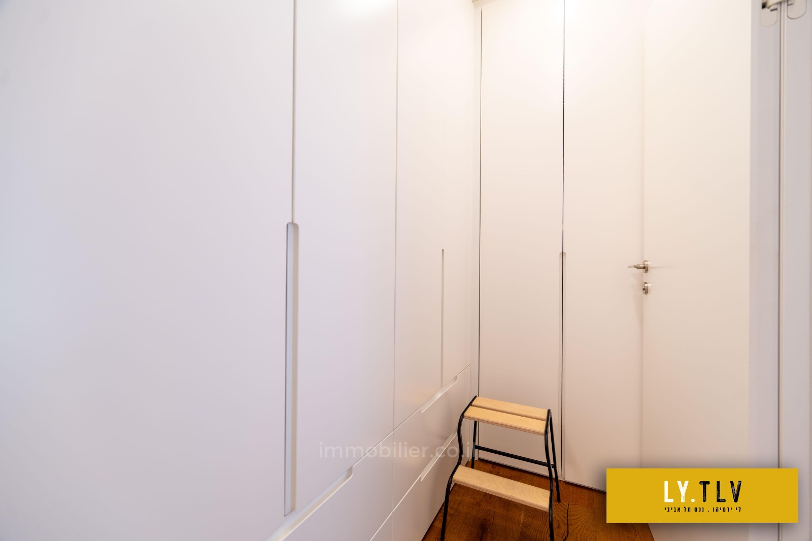 Cobertura 3 cômodos Tel Aviv Yehouda hamakaby 804-IBL-45