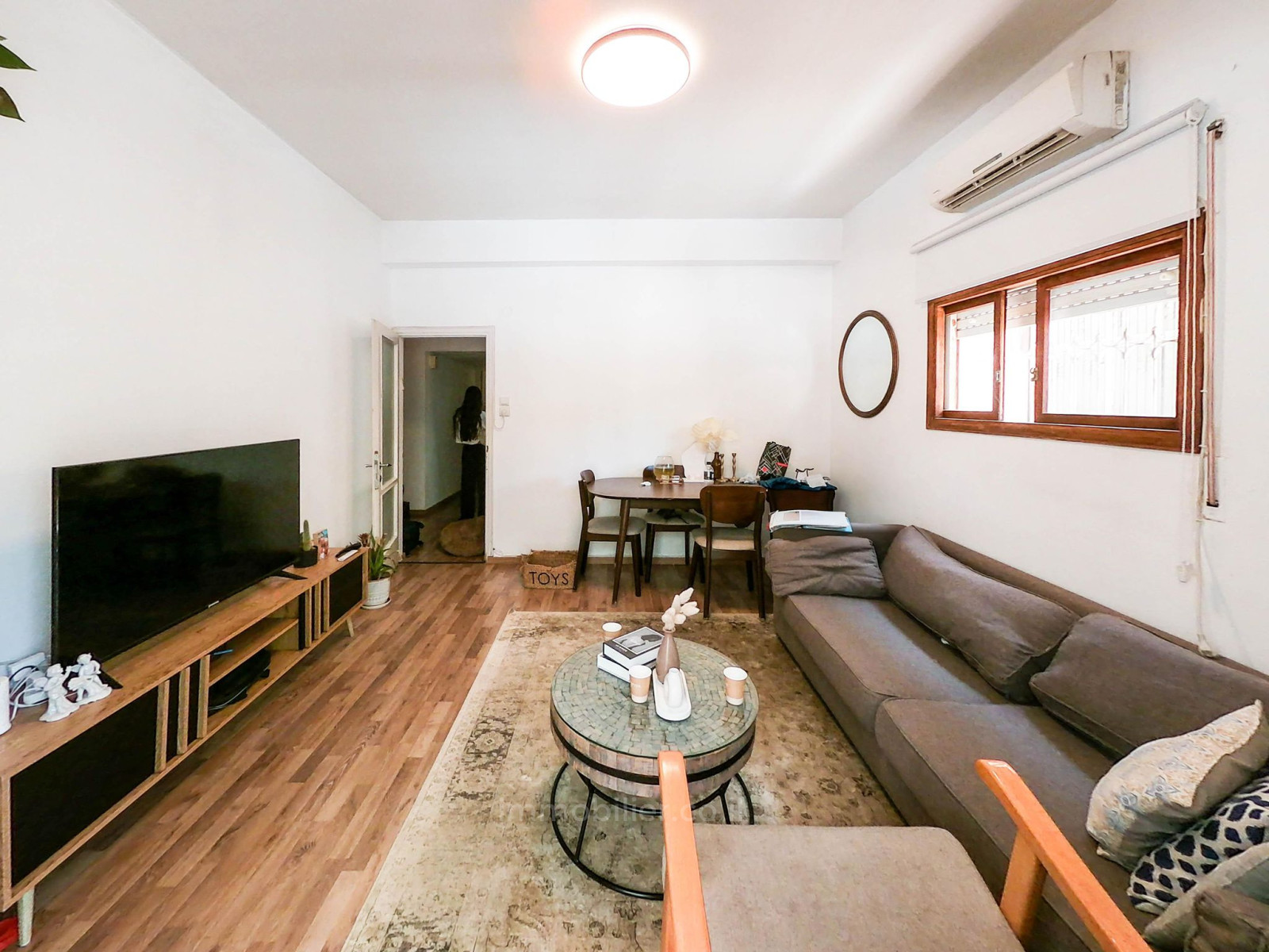 Apartamento 2 cômodos Tel Aviv Bazel 804-IBL-47
