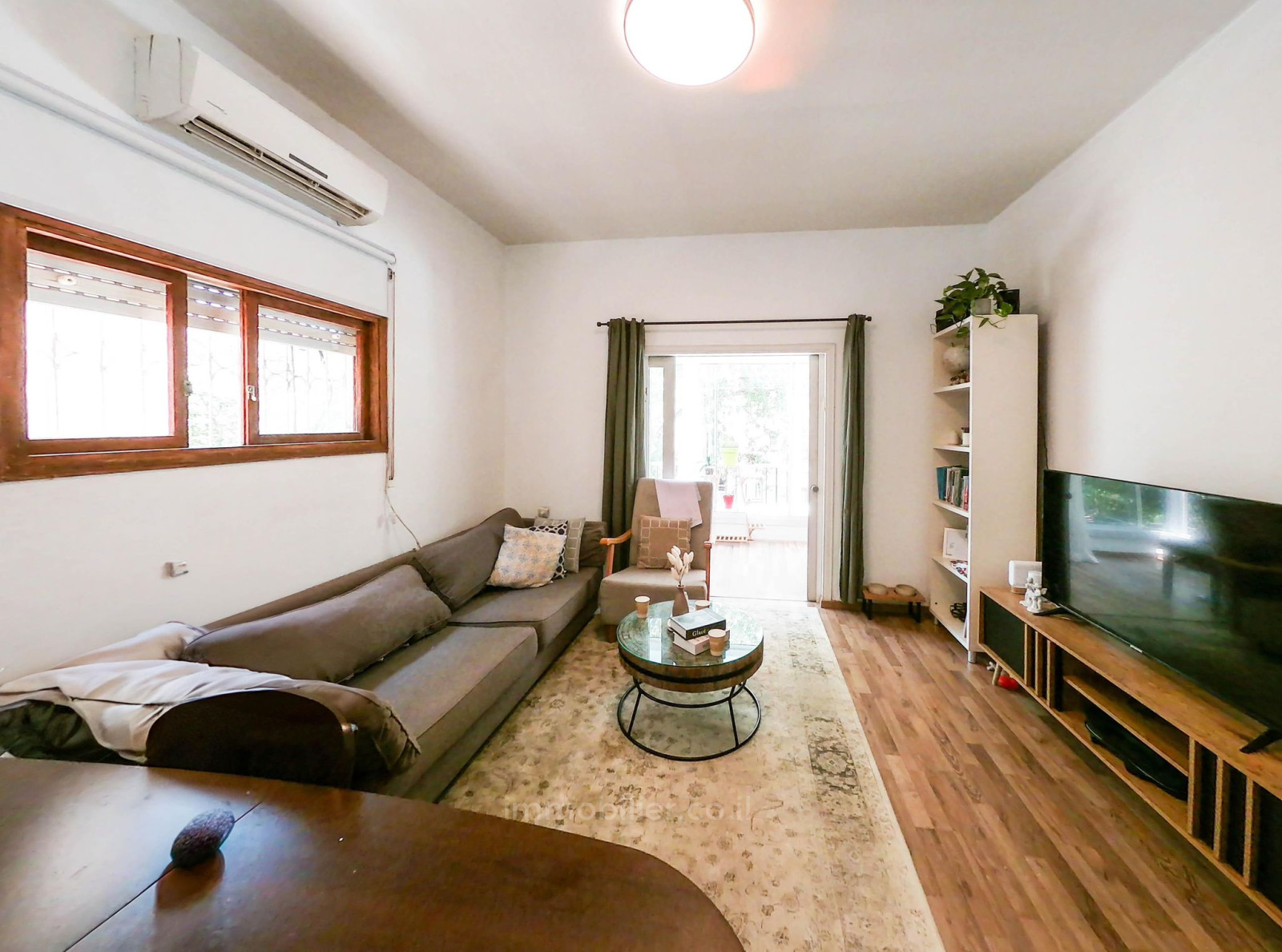 Apartamento 2 cômodos Tel Aviv Bazel 804-IBL-47