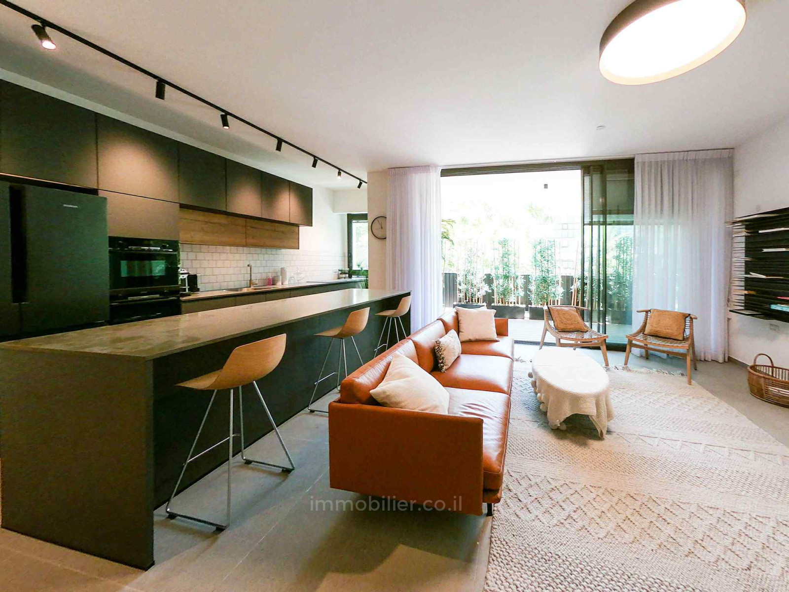 Apartamento 5 cômodos Tel Aviv Kikar Hamedina 804-IBL-48