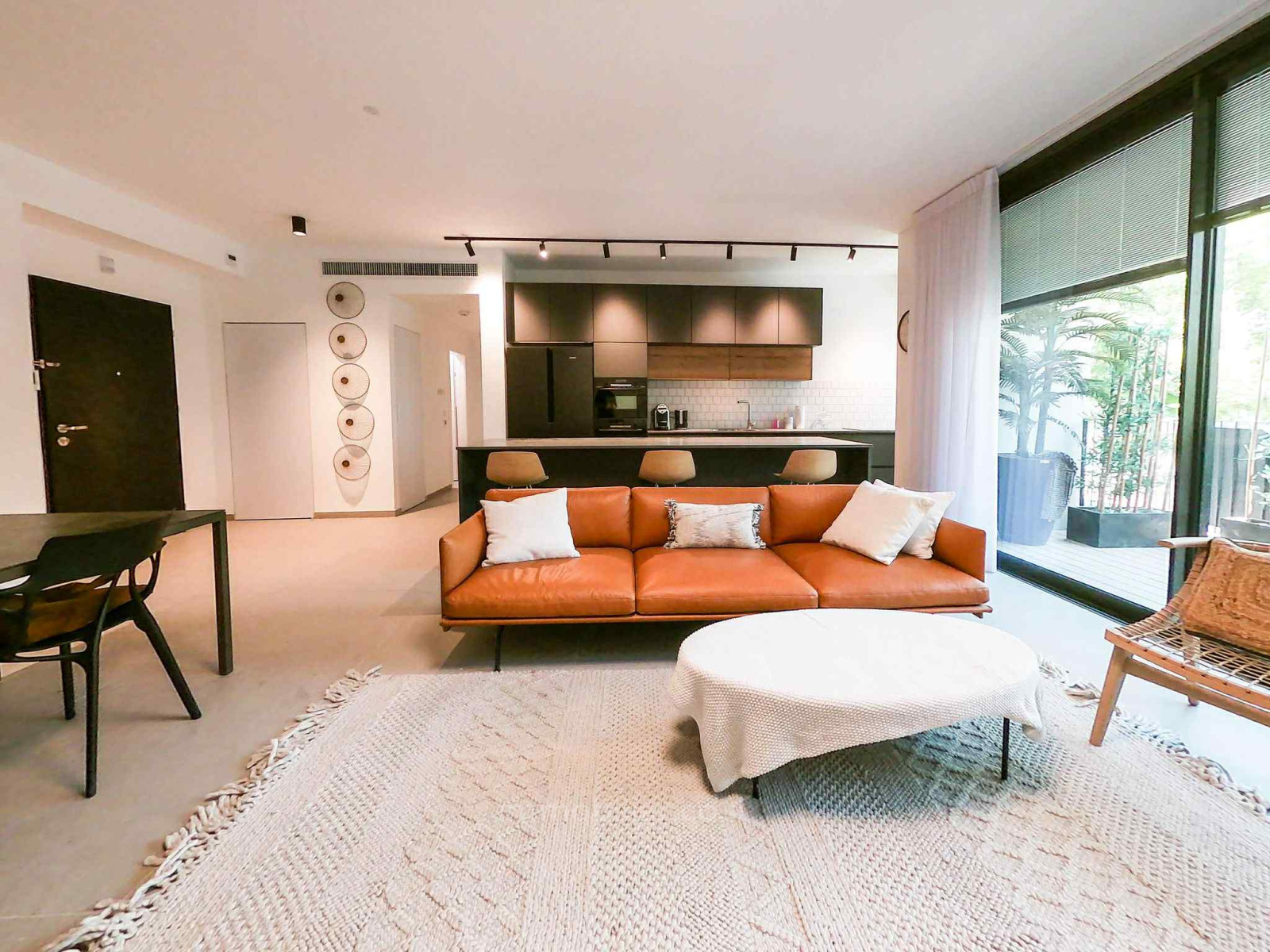 Apartamento 5 cômodos Tel Aviv Kikar Hamedina 804-IBL-48