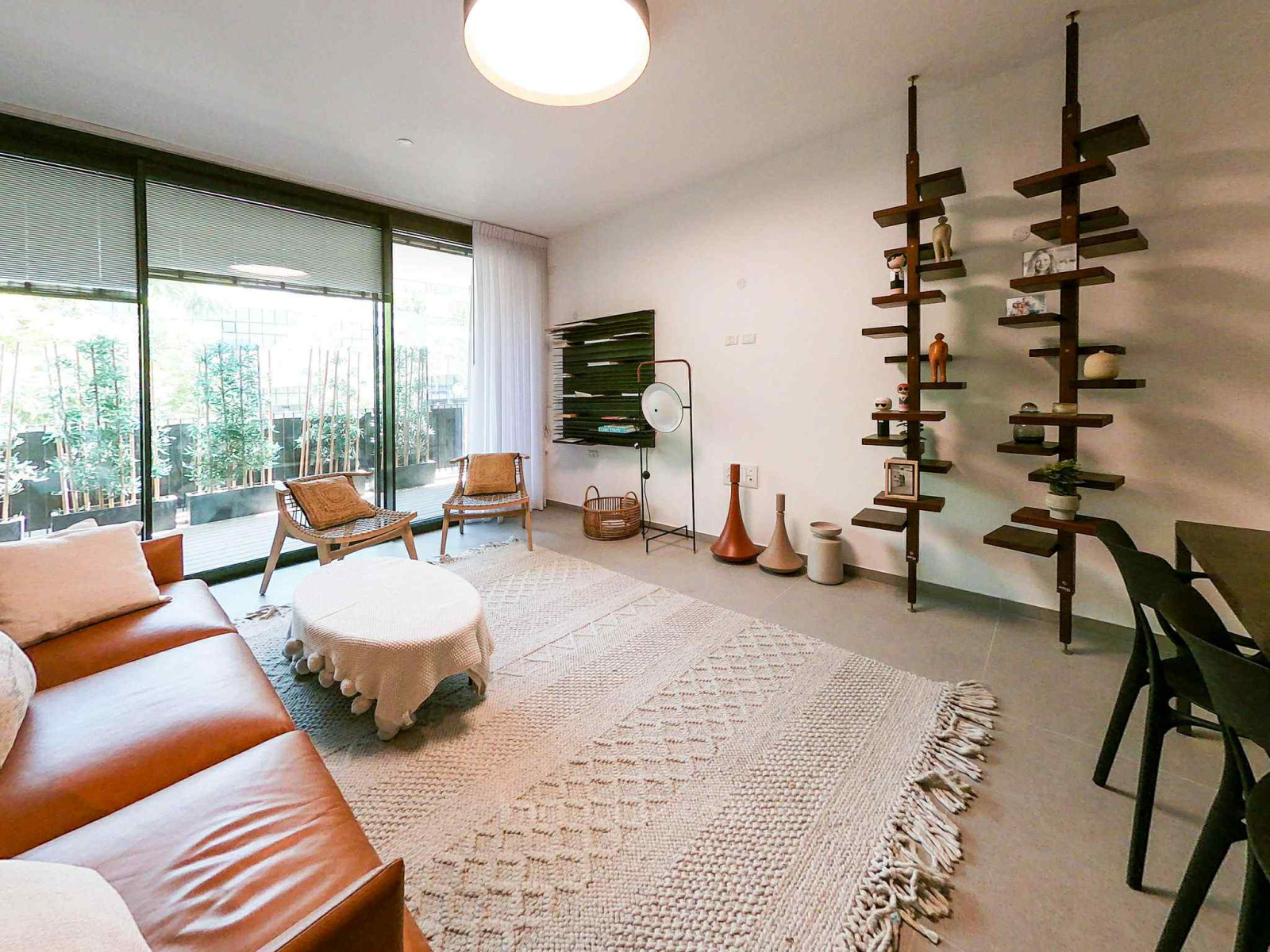 Apartamento 5 cômodos Tel Aviv Kikar Hamedina 804-IBL-48