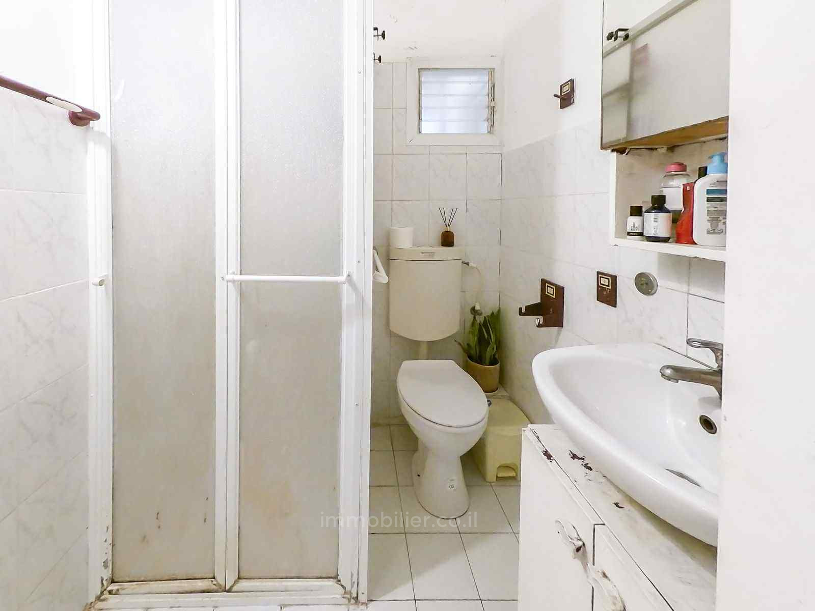 Apartamento 2 cômodos Tel Aviv Hatsafon hayachan 804-IBL-50