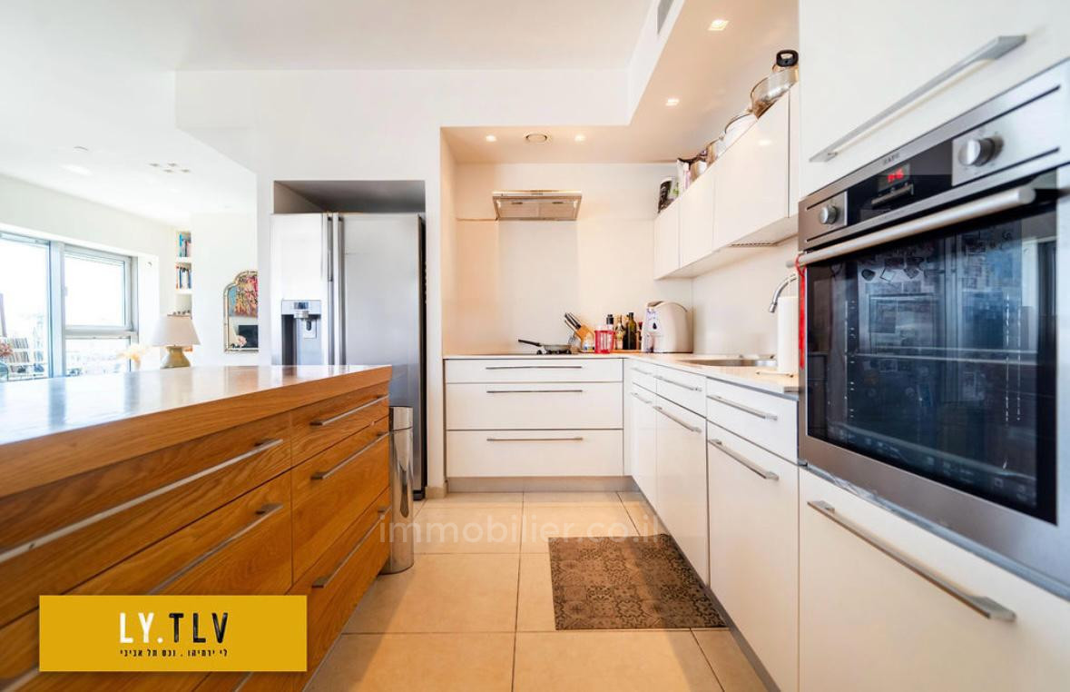 Apartamento 4.5 cômodos Tel Aviv Hatsafon hayachan 804-IBL-54