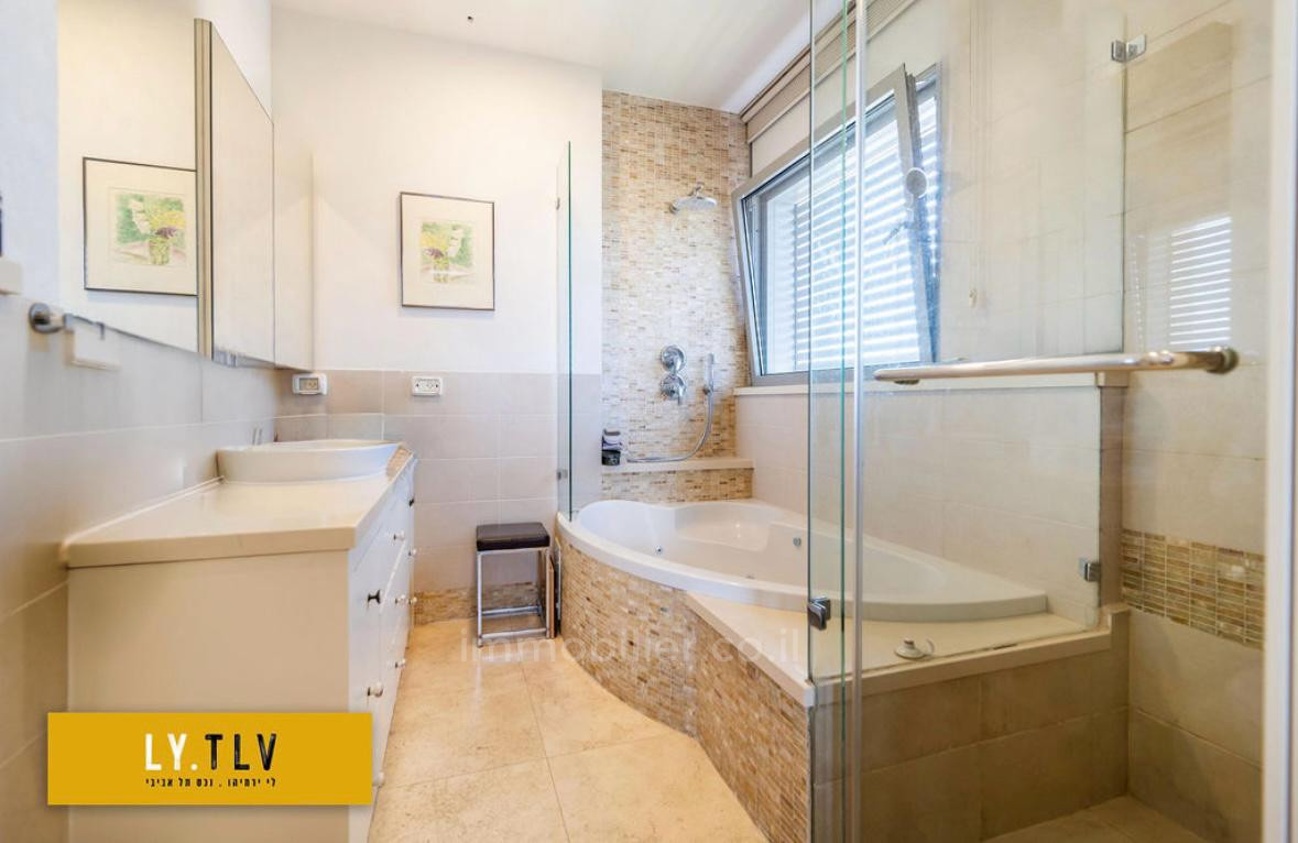 Apartamento 4.5 cômodos Tel Aviv Hatsafon hayachan 804-IBL-54