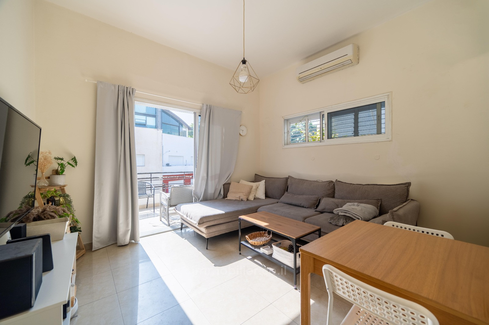 Apartamento 3 cômodos Tel Aviv Lev Tel-Aviv 804-IBL-55