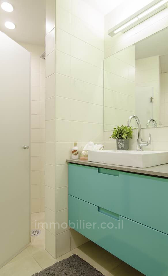 Apartamento 3.5 cômodos Tel Aviv Habima 804-IBL-59