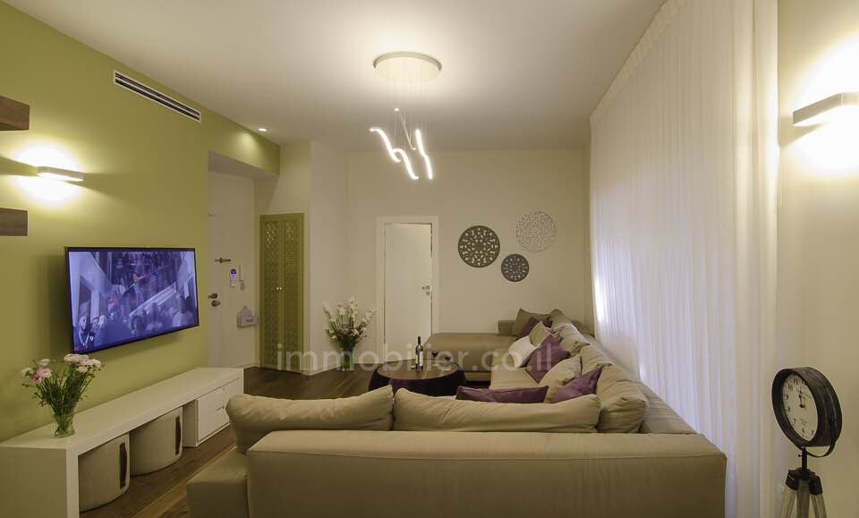 Apartamento 3.5 cômodos Tel Aviv Habima 804-IBL-61