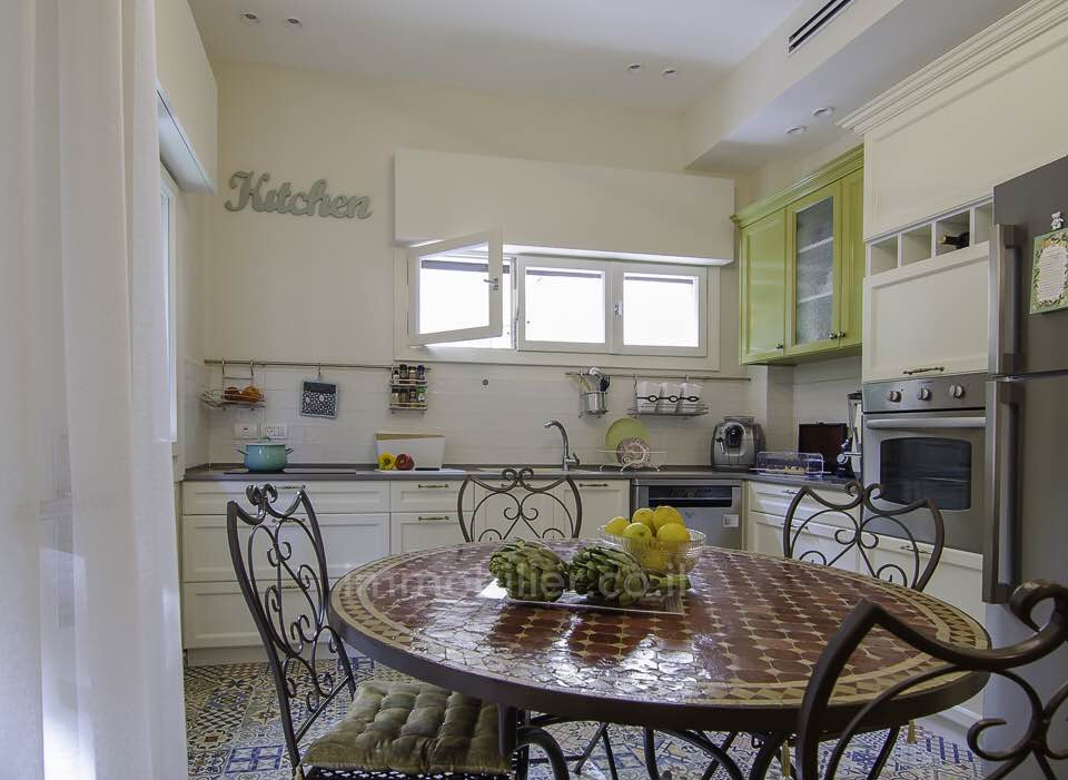 Apartamento 3.5 cômodos Tel Aviv Habima 804-IBL-61