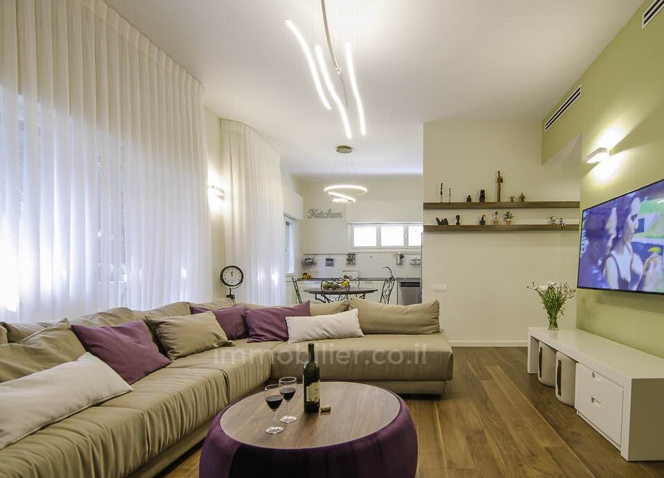 Apartamento 3.5 cômodos Tel Aviv Habima 804-IBL-61