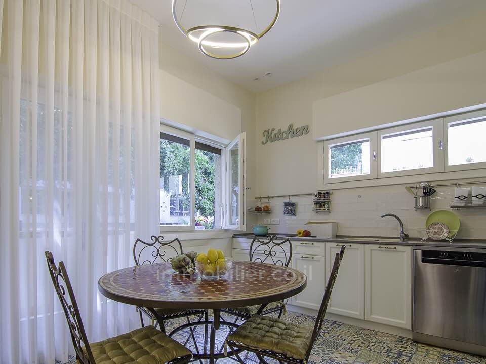 Apartamento 3.5 cômodos Tel Aviv Habima 804-IBL-61