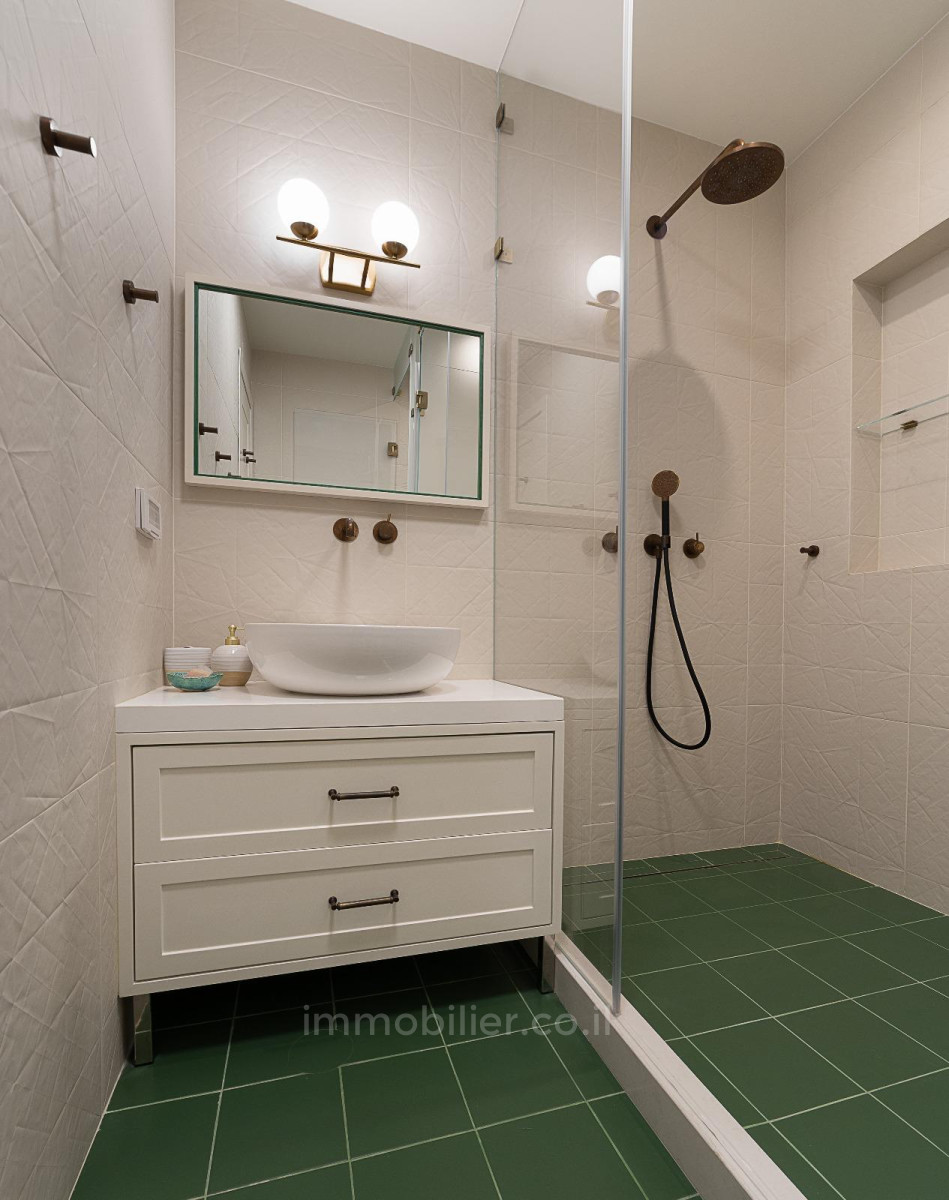 Apartamento 3 cômodos Tel Aviv Centro da cidade 804-IBL-67