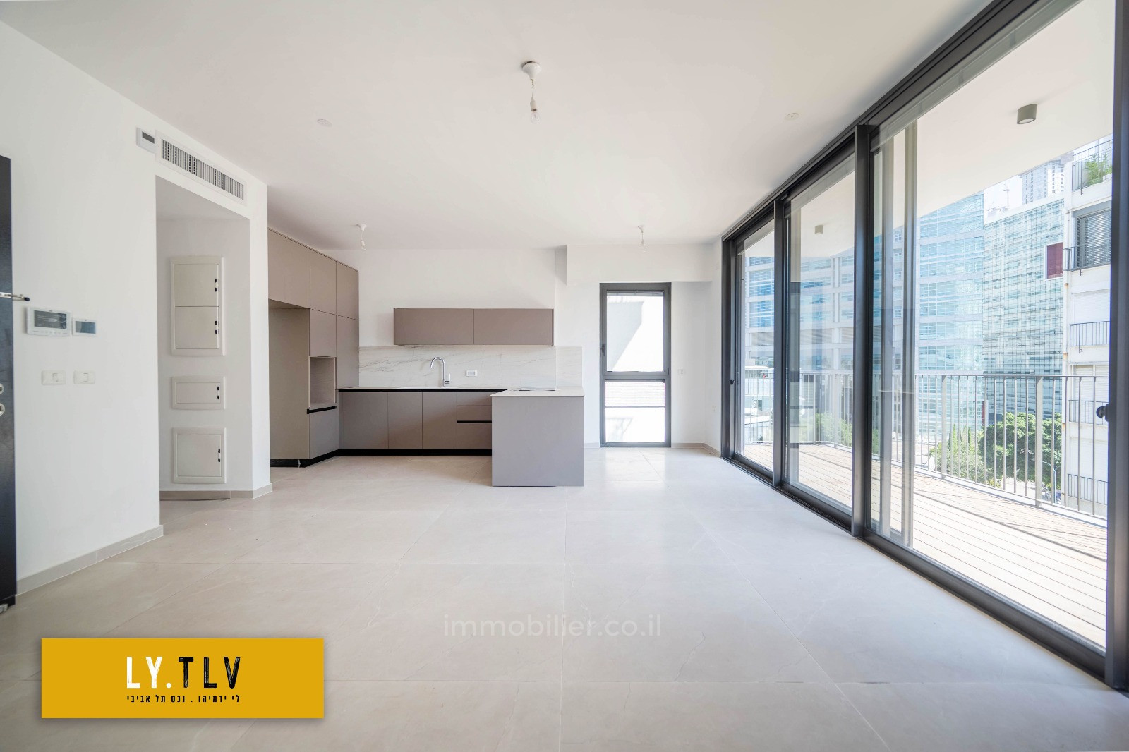 Apartamento 3 cômodos Tel Aviv tel aviv north 804-IBL-69