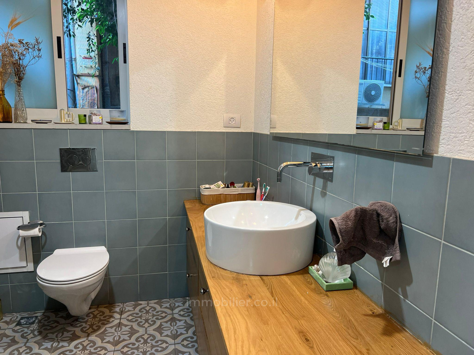 Apartamento 3 cômodos Tel Aviv Bazel 804-IBL-73