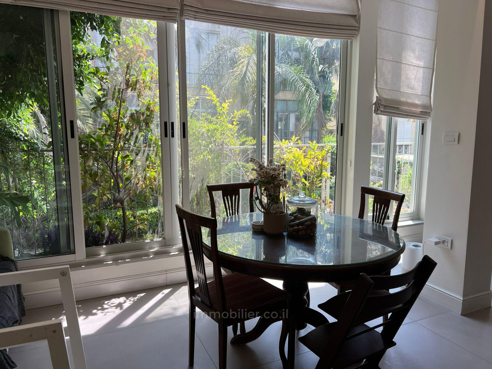 Apartamento 3 cômodos Tel Aviv Bazel 804-IBL-73