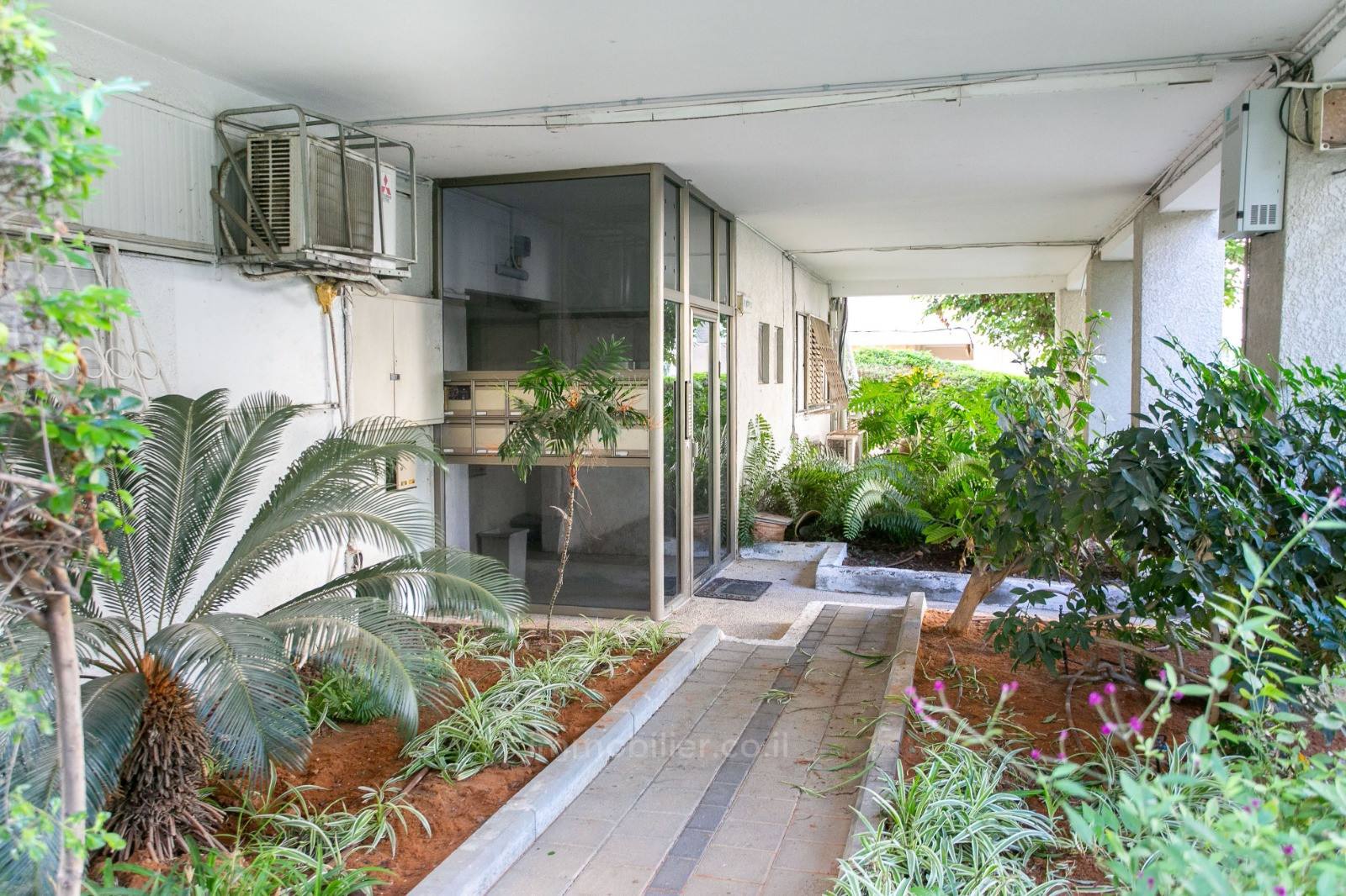 Apartamento 3 cômodos Tel Aviv Hatsafon hayachan 804-IBL-79