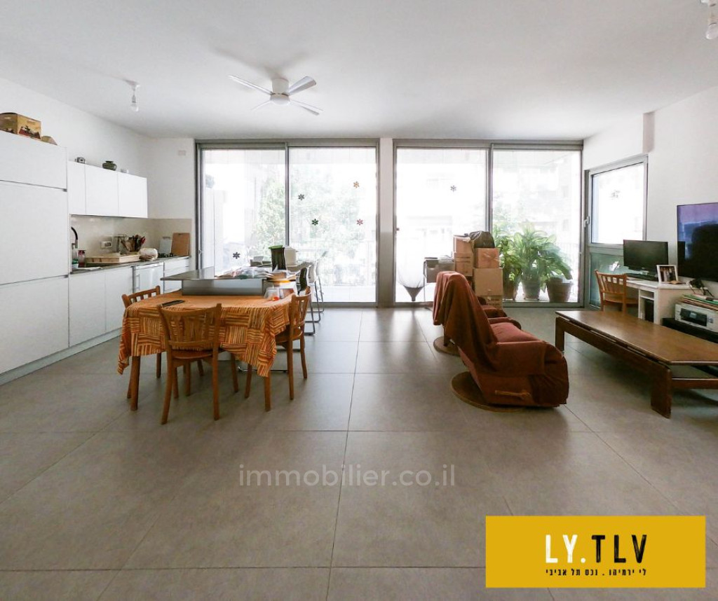 Apartamento 3 cômodos Tel Aviv Hatsafon hayachan 804-IBL-85