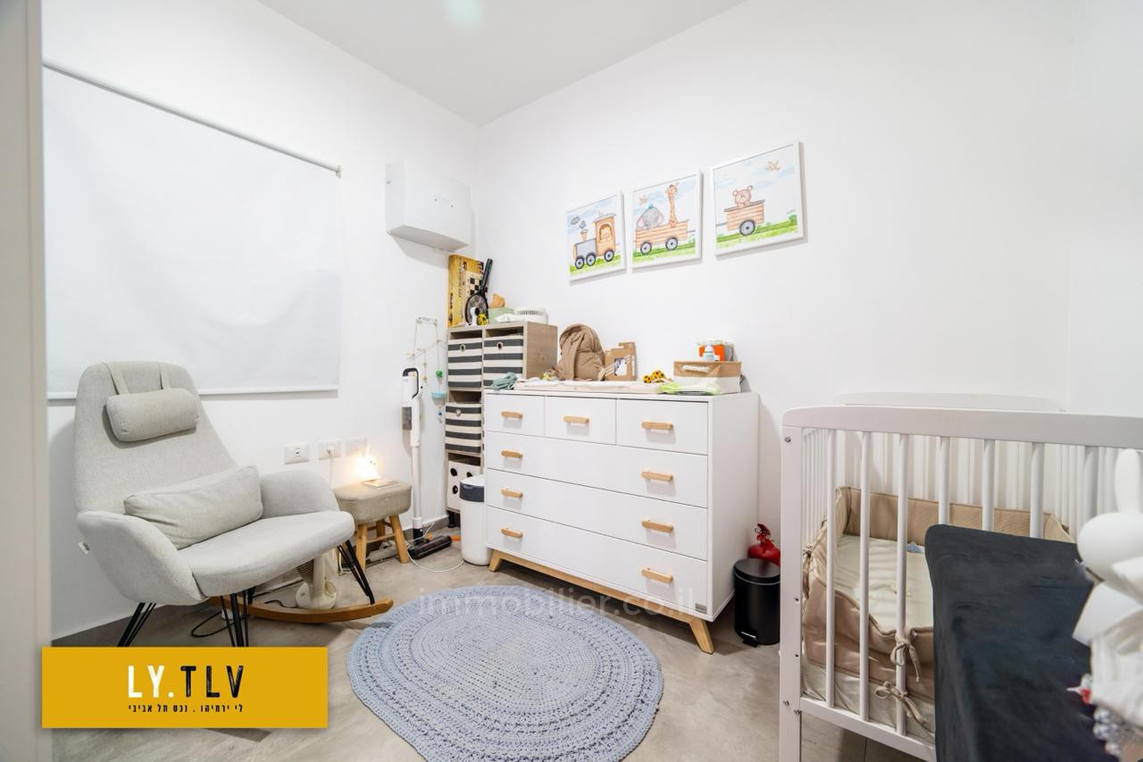 Apartamento 4 cômodos Tel Aviv Montifiory 804-IBL-87