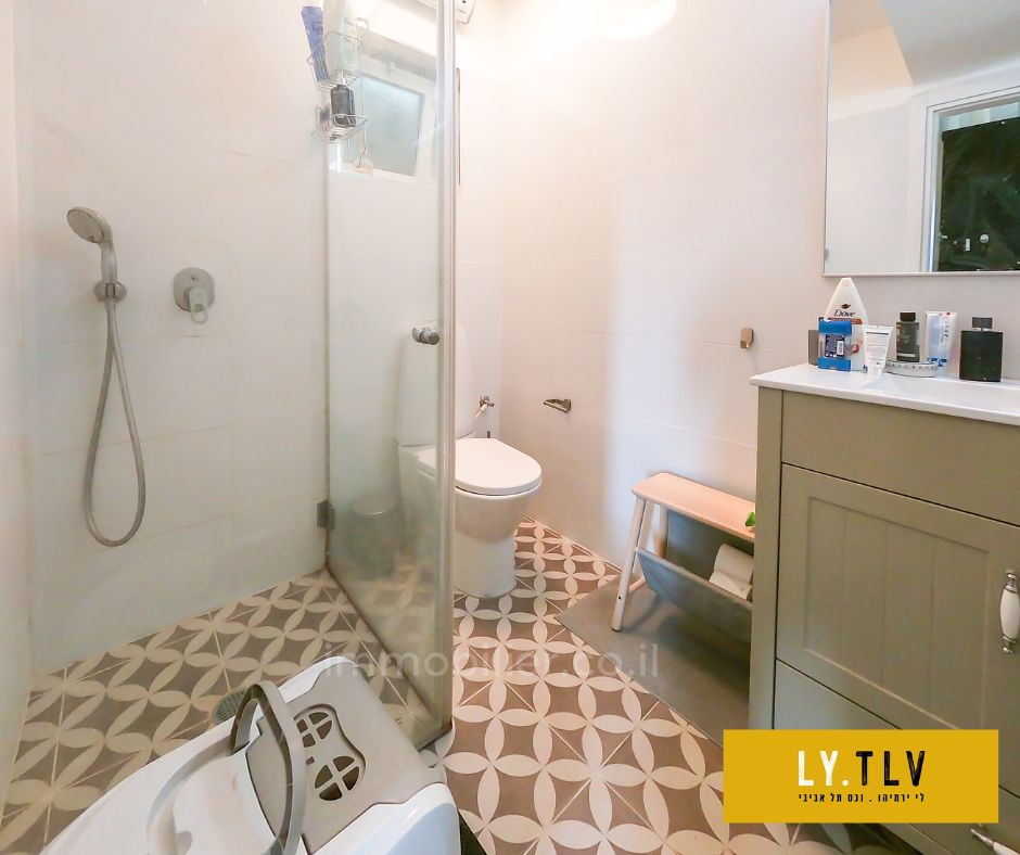 Apartamento 2 cômodos Tel Aviv Lev Tel-Aviv 804-IBL-94