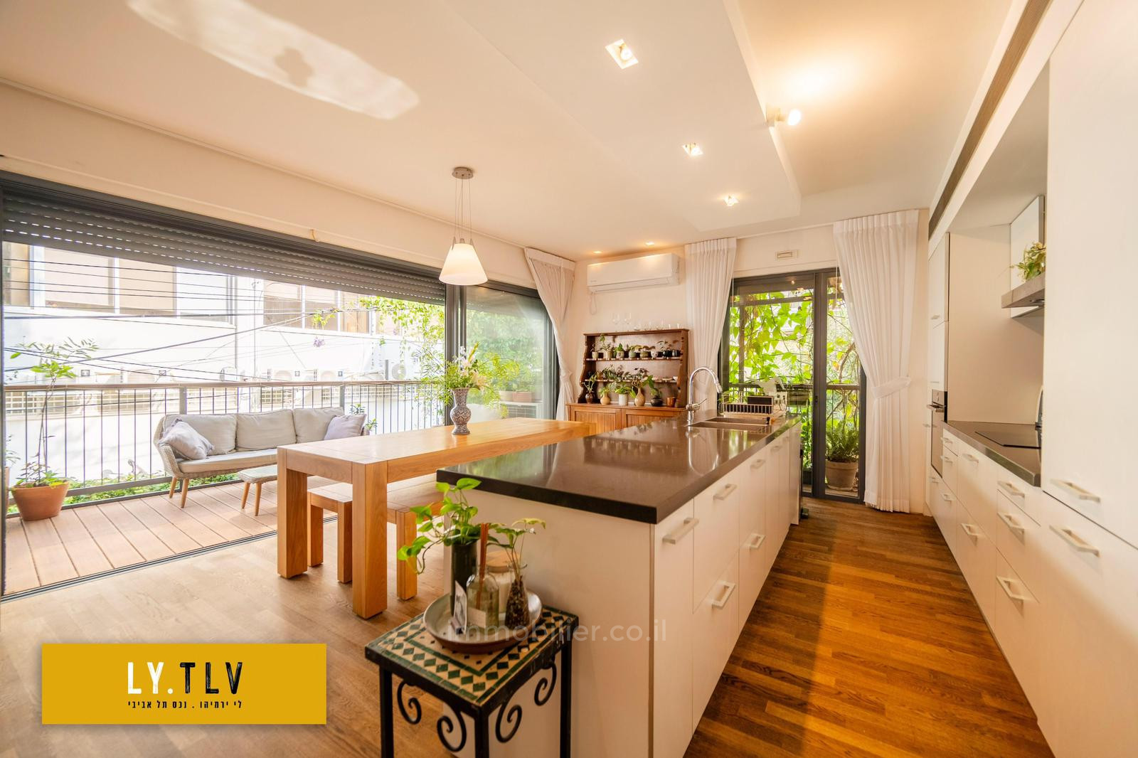 Apartamento 3 cômodos Tel Aviv Lev Tel-Aviv 804-IBL-95