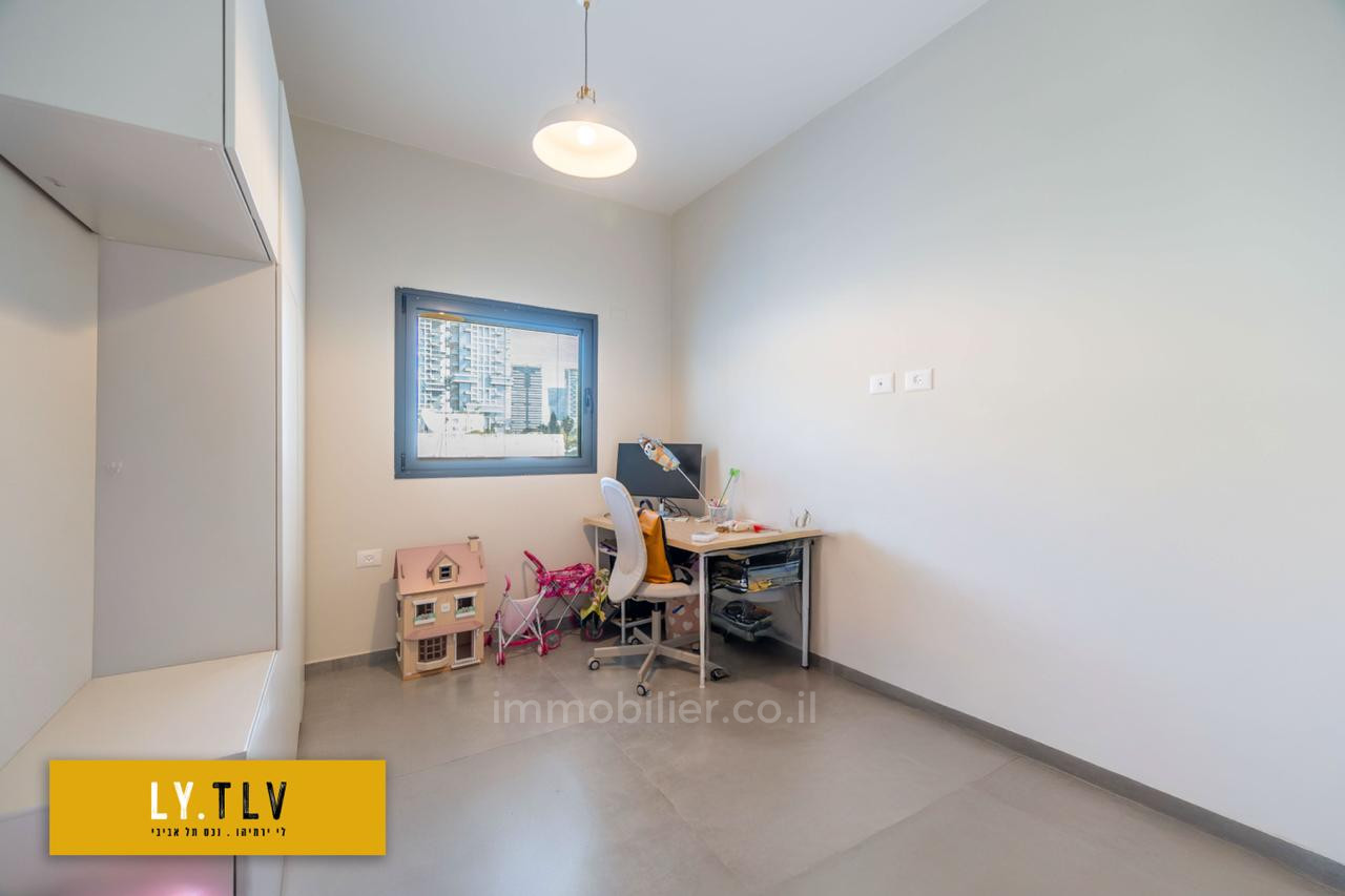 Apartamento 4 cômodos Tel Aviv Yehouda hamakaby 804-IBL-99