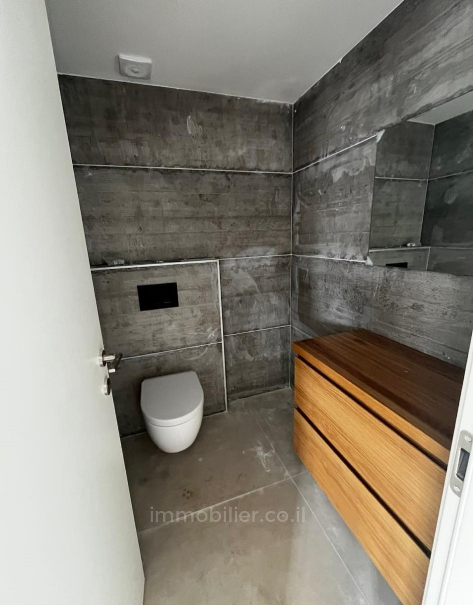 Duplex-Cobertura 4 cômodos Tel Aviv Hatsafon hayachan 804-IBL-9